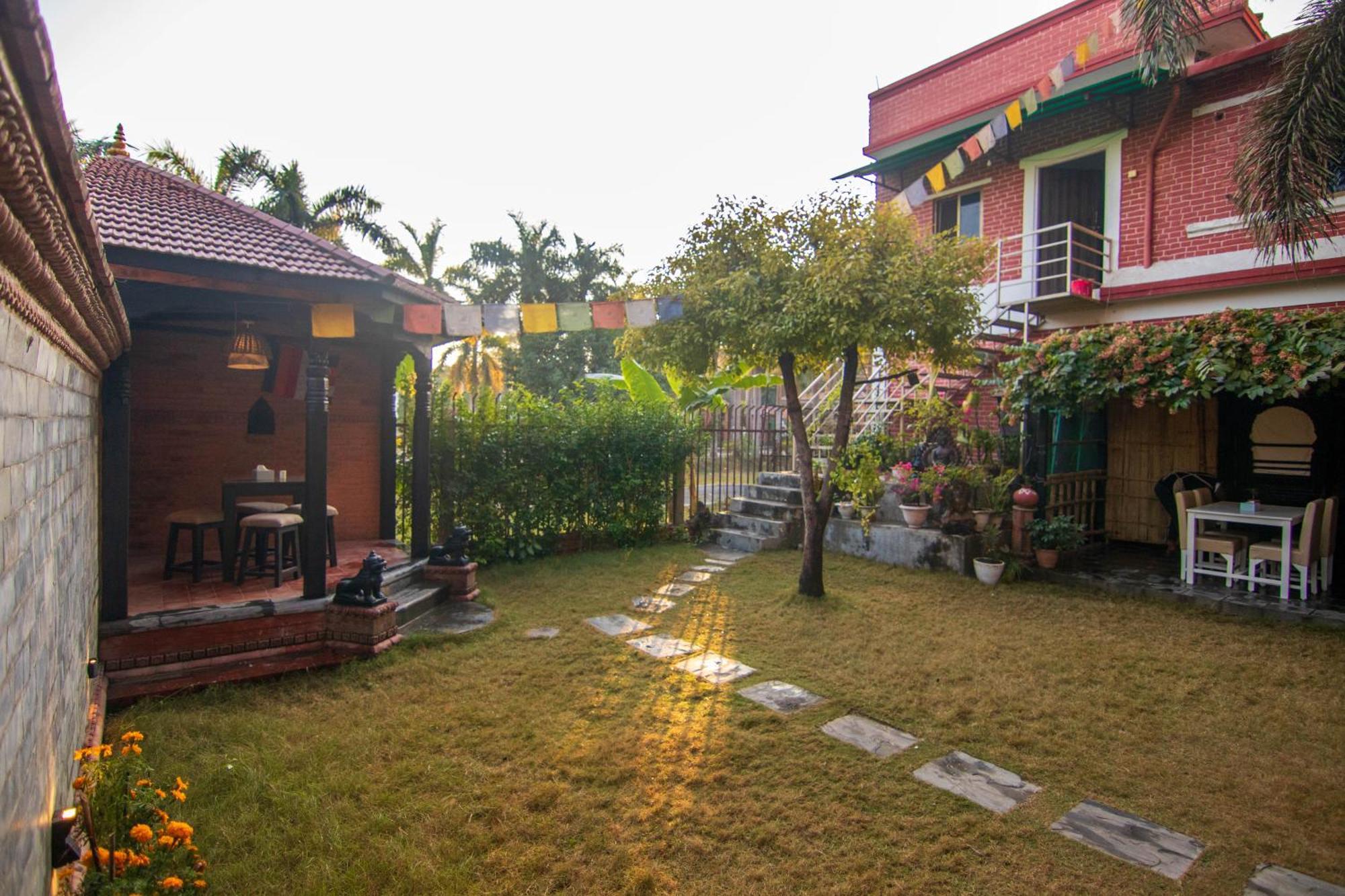 โรงแรมอนันดาอินน์ Rummindei ภายนอก รูปภาพ
